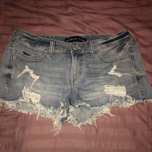 💗 Express Distressed Cutoff Jean Shorts